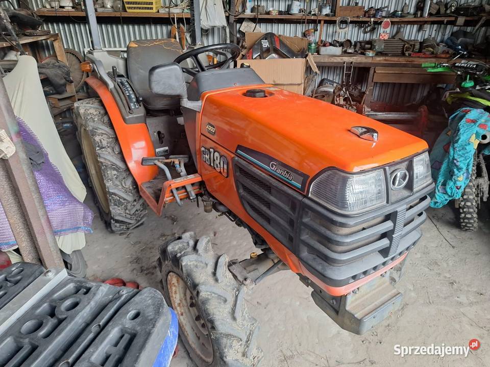 Traktorek komunalny ciągnik rolniczy Kubota Krzelów