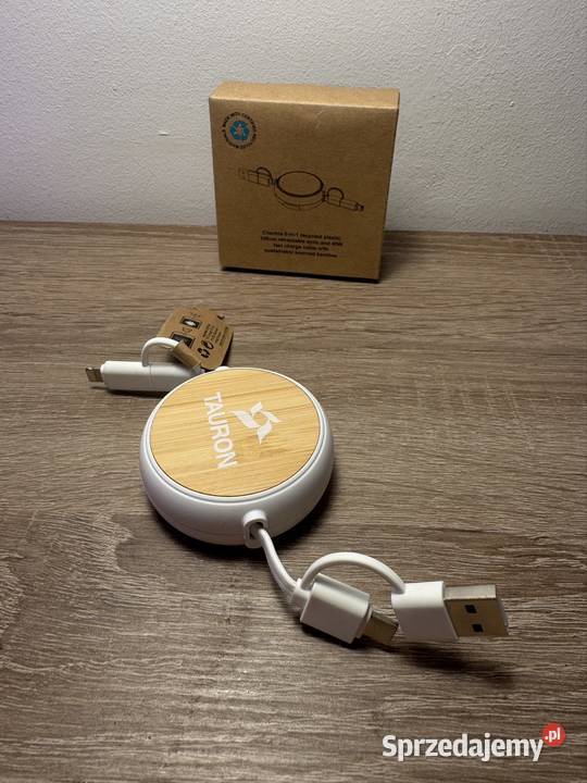 pudełko z uniwersalnym kablem do ładowania Katowice