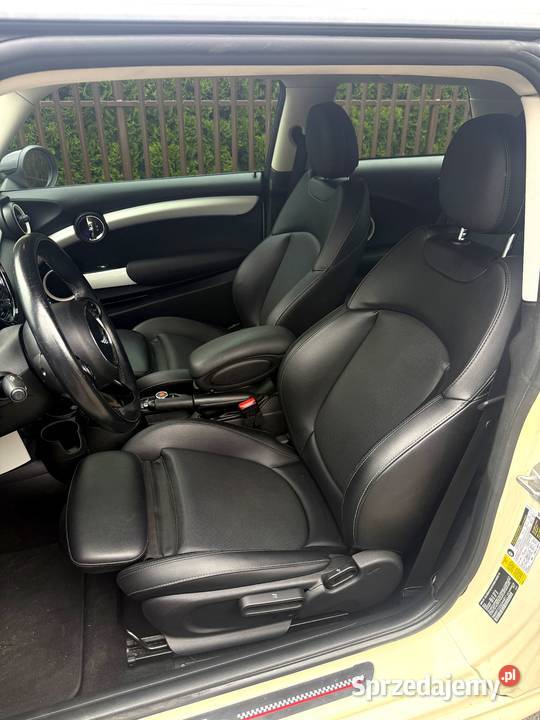 Mini Cooper S 20 F56 pakiet JCW LCI2 przebieg 85 235KM podkarpackie