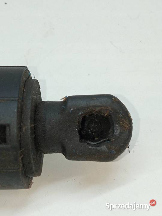 SIŁOWNIK KLAPY BAGAŻNIKA TYŁ ELEKTRYCZNY KL Rok produkcji 2014 świętokrzyskie sprzedam