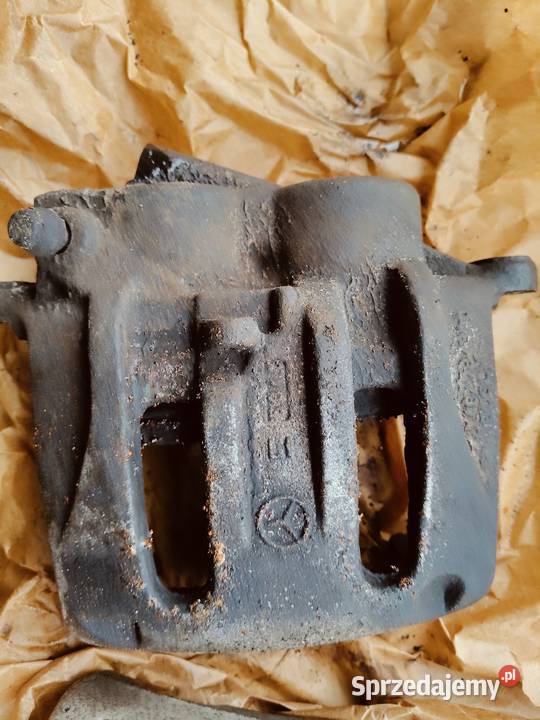 Przednie zaciski hamulcowe przód tył Mercedes