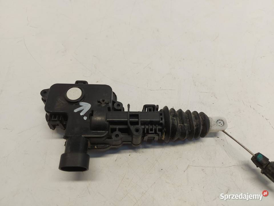 TESLA MODEL Y 2024r SIŁOWNIK ZAMEK MASKI