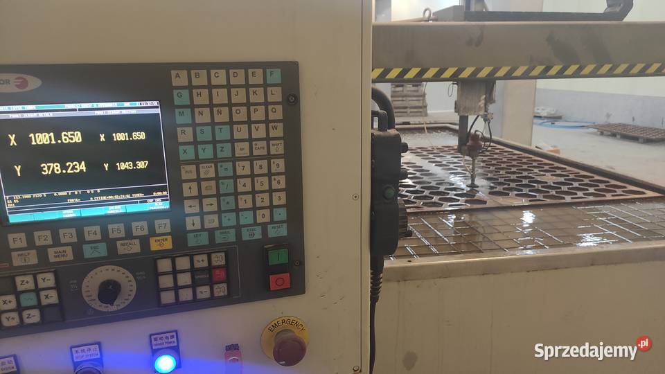 Cięcie wodą WaterJet metal szkło płytki gres Kielce