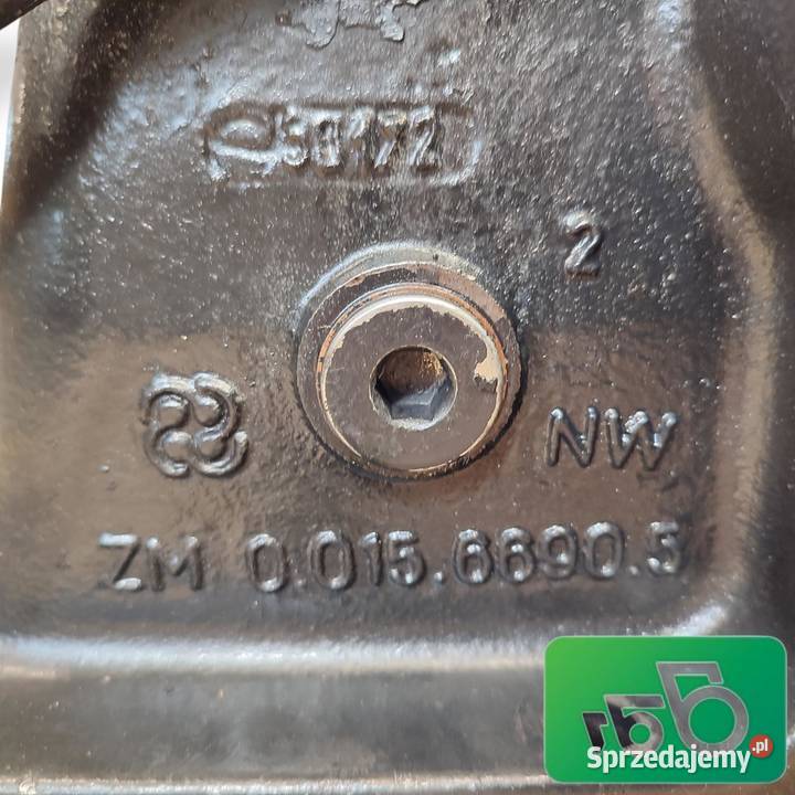 Podstawa Pompy Tylny most 001566905 Deutzfahr wielkopolskie