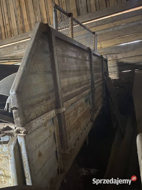 Rozrzutnik obornika czarna białostocka Lipina