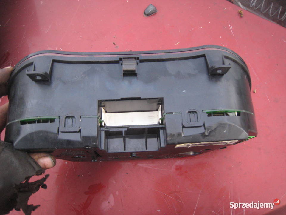 Liczniki zegary zegar Audi A3 8L 96 benzyna 8L0 Kraków