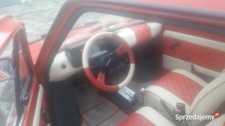 Kolekcja trzech fiatów 126p Koluszki