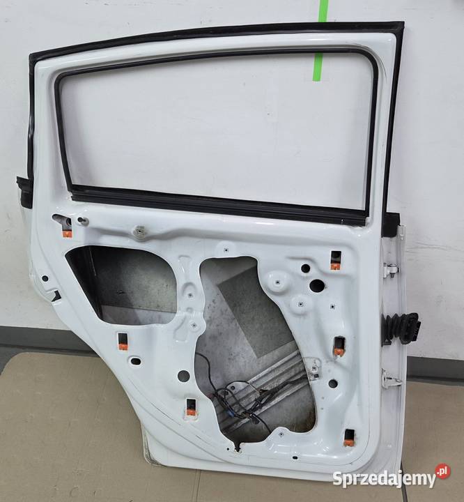 Drzwi Lewe przód tył Seat Leon 2 lift LB9A Rok produkcji 2010 śląskie