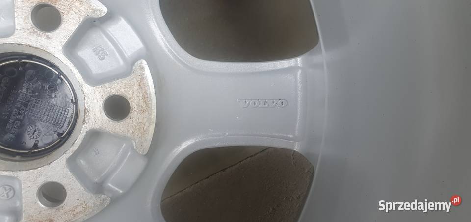 Volvo xc60 alufelgi 2356517 opony letnie Słupsk sprzedam