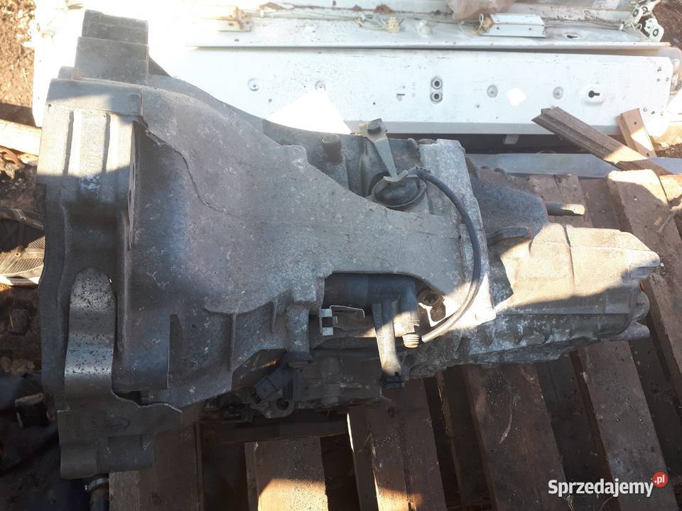 Skrzynia biegów vw passat b5 fl 19 tdi awx 5 osobowe Kudowa-Zdrój
