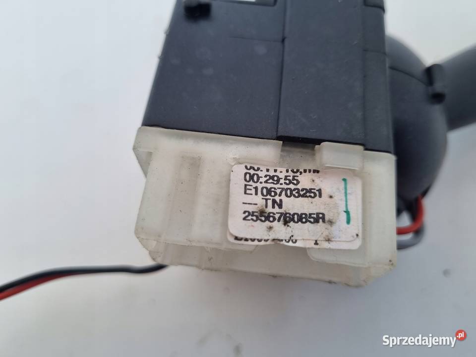 Renault Captur I Clio IV PRAWA MANETKA Rudka