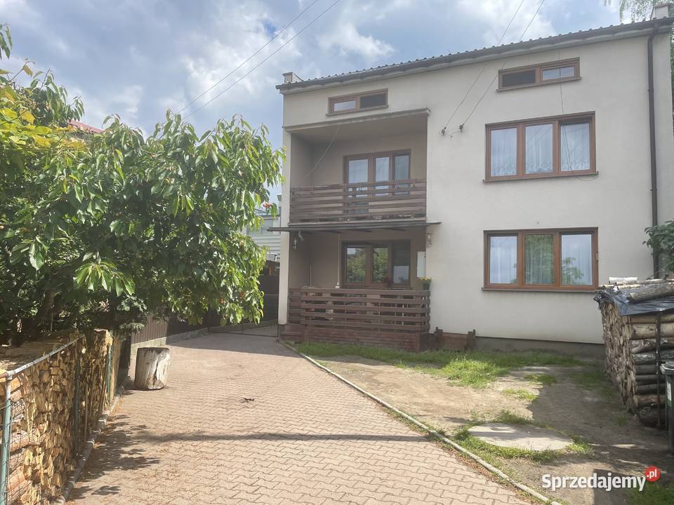 Dom piętrowy 108m2 w centrum Gostynina wolnostojący mazowieckie Gostynin sprzedam