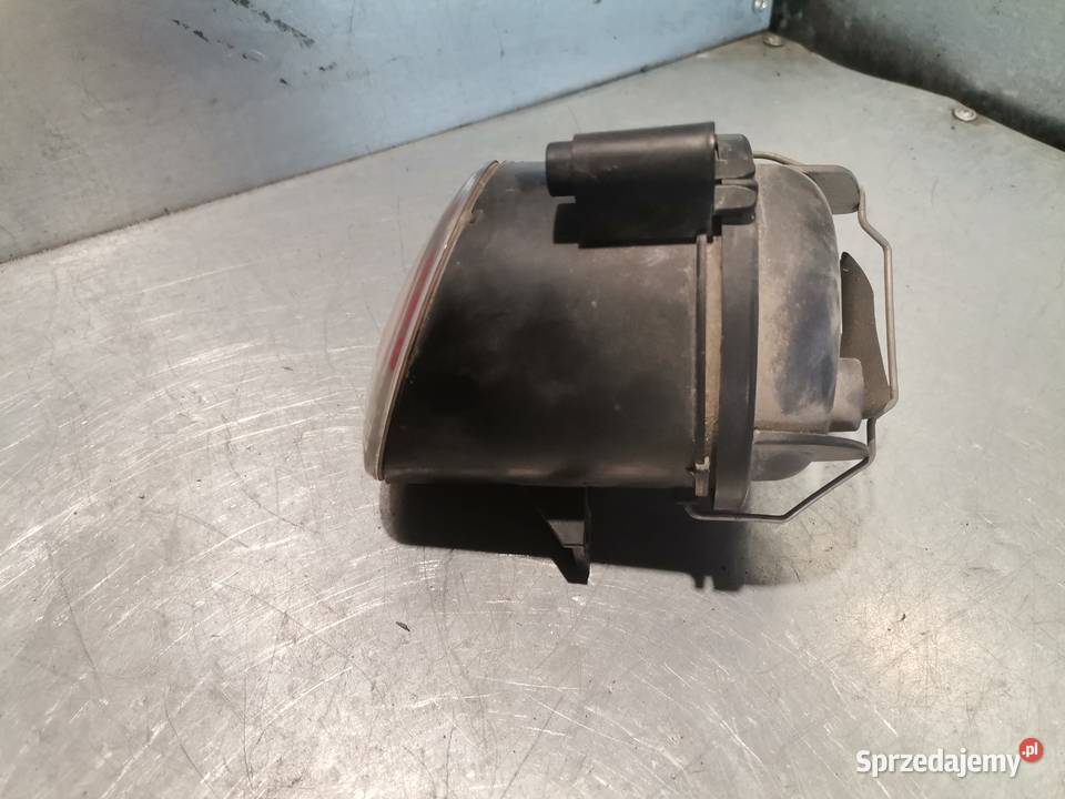 HALOGEN PRAWY VW POLO IV 9N Lampy przeciwmgielne Nowy Sącz