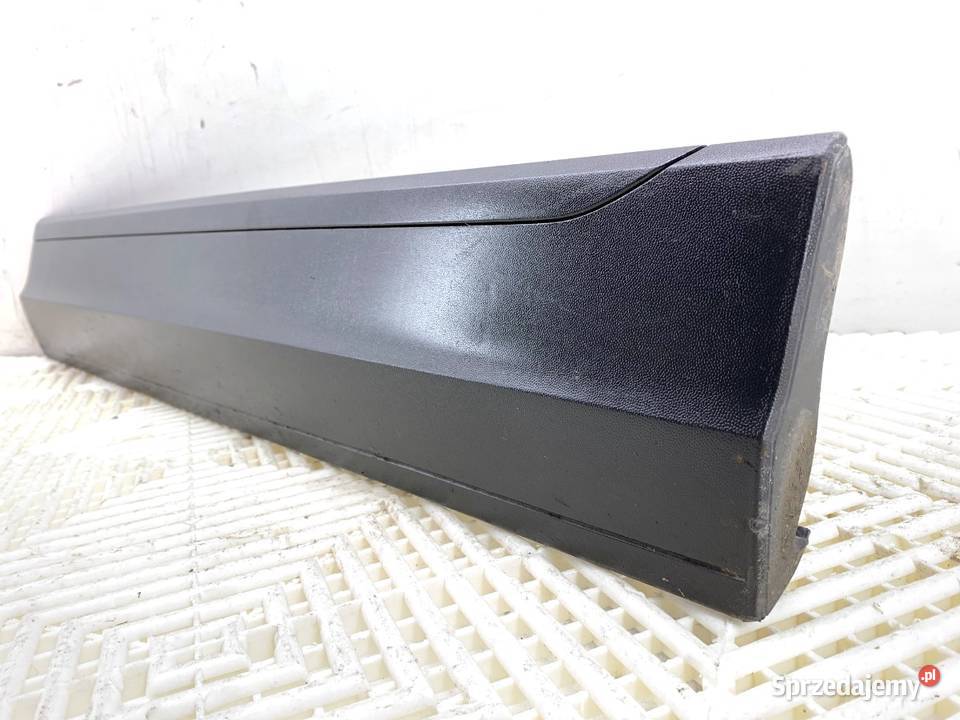 LISTWA DRZWI PRAWY PRZÓD VW TROC Crossover osobowe sprzedam