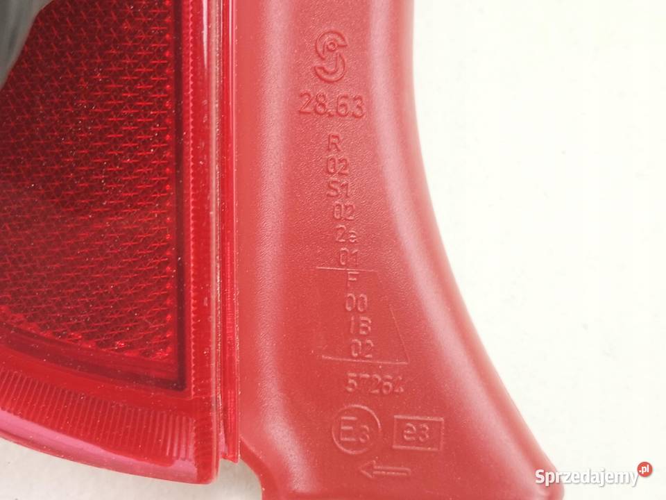 LAMPA PRAWY TYŁ FIAT PUNTO 19992012 NOWA MAGNETI osobowe Lampy cofania