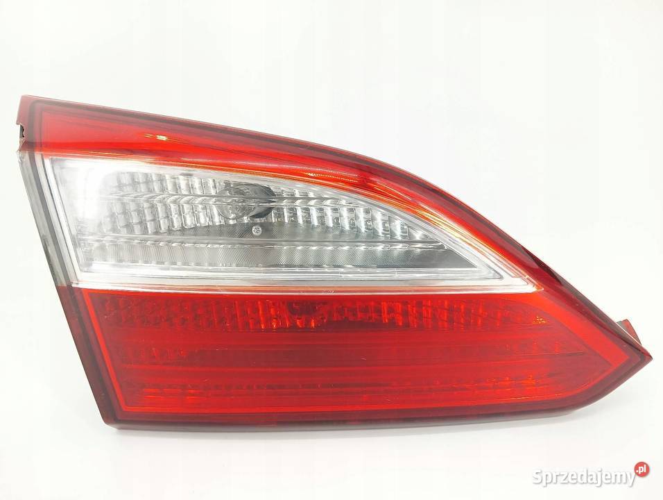 LAMPA TYŁ W KLAPĘ LEWA KOMBI Hyundai i30 II