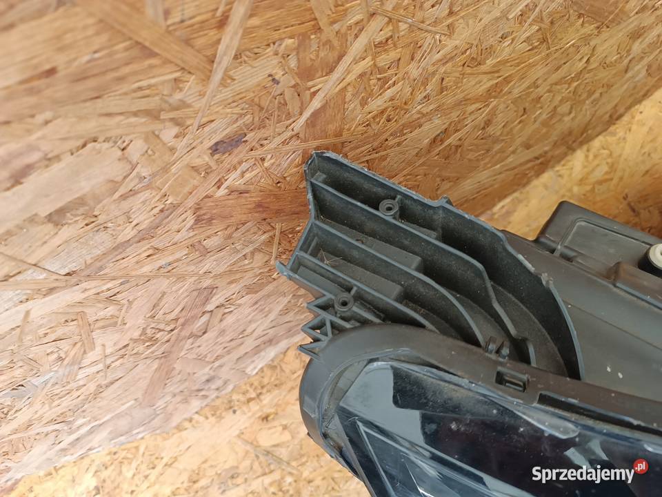 LAMPA REFLEKTOR PRAWY PRZÓD EU FULL LED PEUGEOT osobowe Nowy Tomyśl