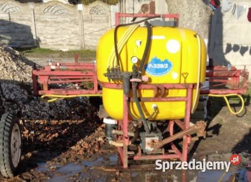 Opryskiwacz biardzki 400 litrów lanca 12 metrów