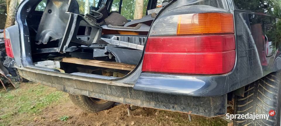 BMW e36 kombi pas tylny okulary lamp Brzozów