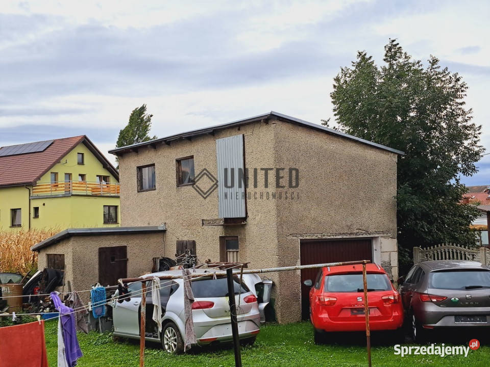 DOM w Domaniowie z ogrodem garaż Domaniów