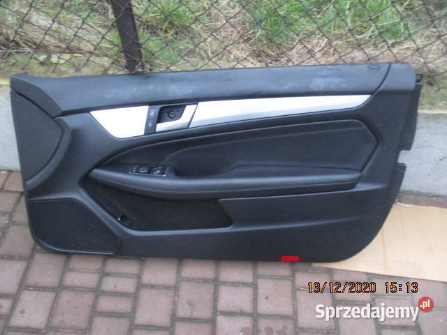 Boczek prwy przod Mercedes c w204 uk tapicerki samochodowe Głowno sprzedam