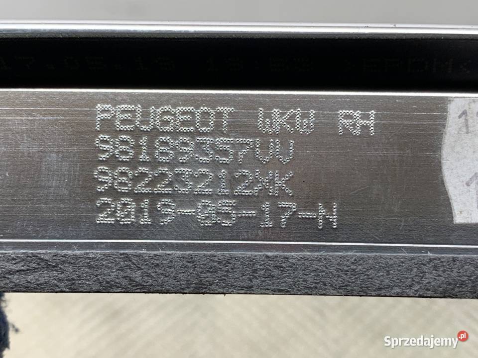 LISTWA DACHOWA PRAWA PEUGEOT 508 SW II