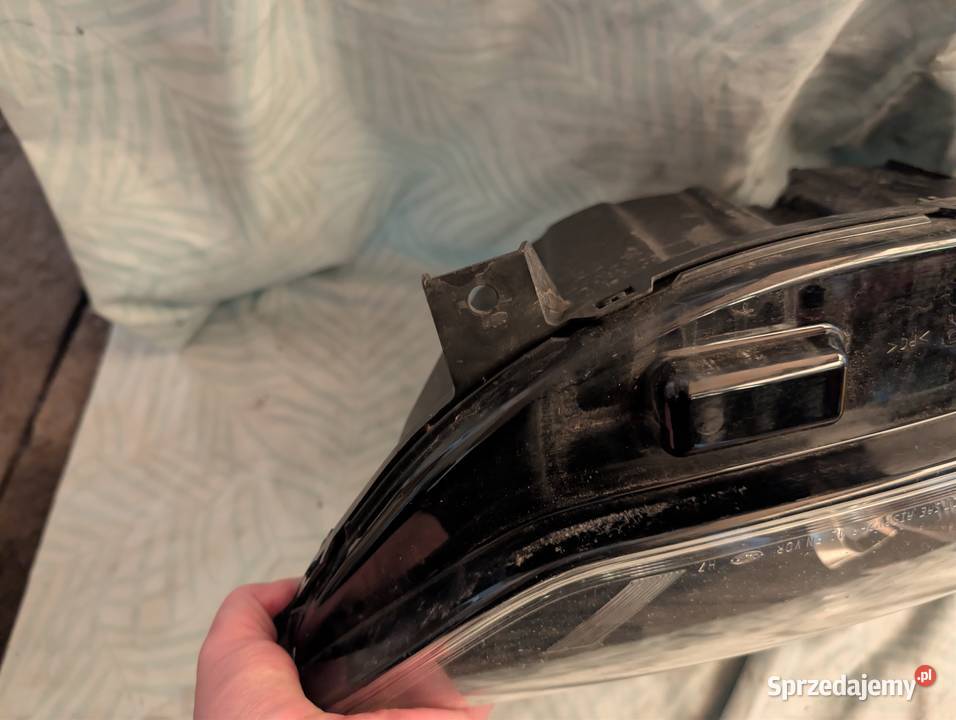 Lampa prawa Ford Mondeo mk5 USA Lampy przednie