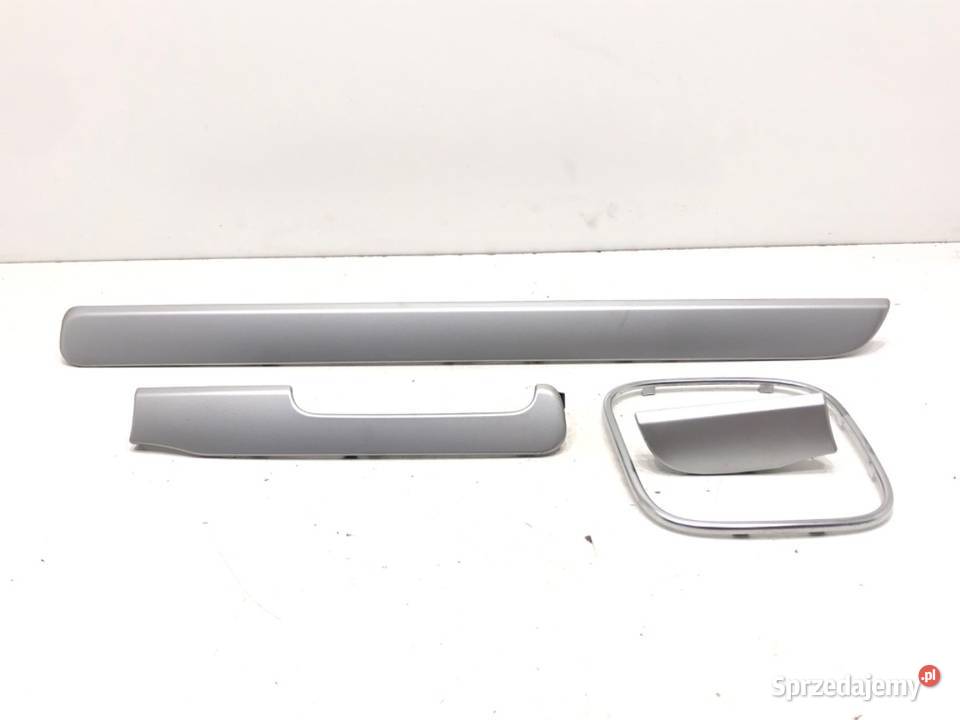 LISTWY DEKOR VW GOLF VI 5K1858415B Hatchback