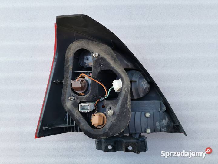 Lampa Prawy Tył Tylna Prawa Honda Civic VII HB Oświetlenie Wyszków