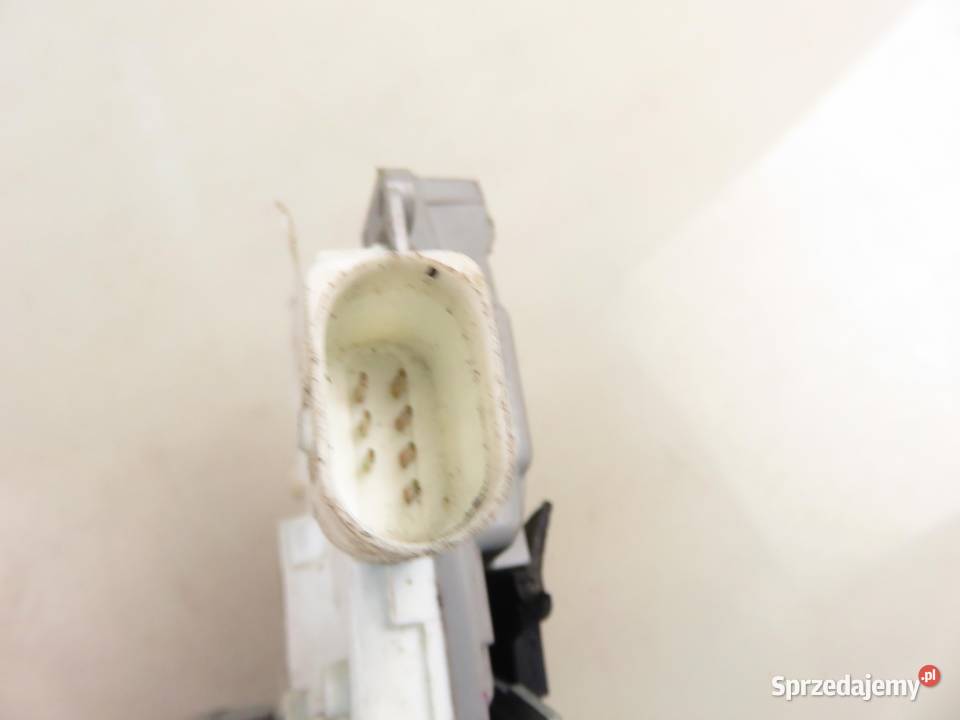 ZAMEK PRAWY TYLNY VW PASSAT B6 Zamki, wkładki i kluczyki sprzedam