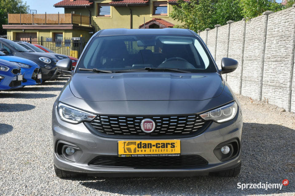 Fiat Tipo 14 95 hatchback LED Navi Czujniki II nieuszkodzony