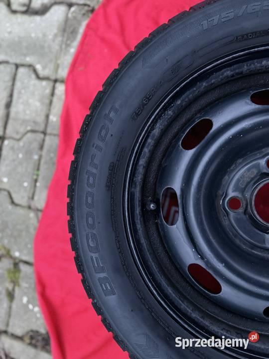 Opony zimowe BFGoodrich 17565R14 z felgami