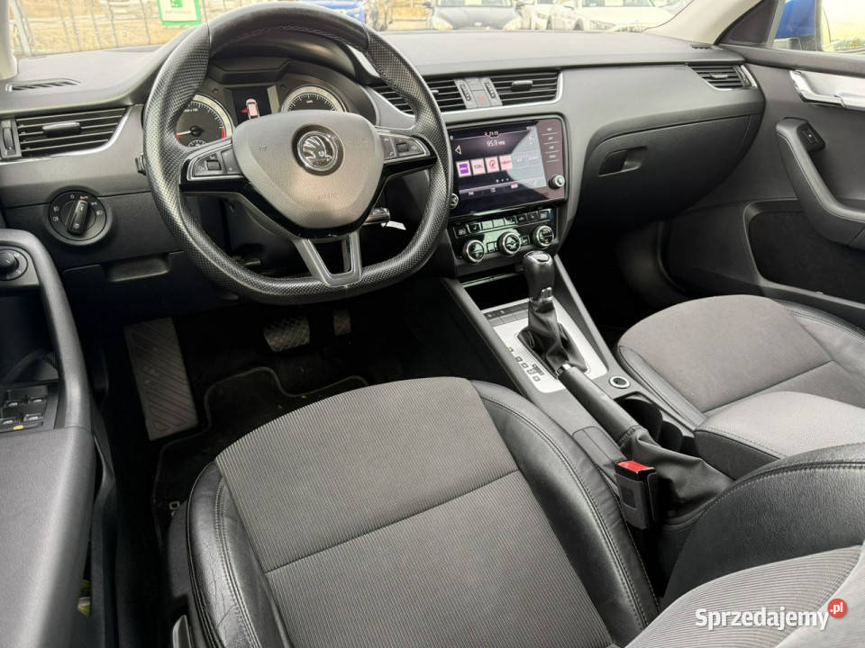 koda Octavia 16TDi 115 2018r DSG Ambition Wojkowice sprzedam