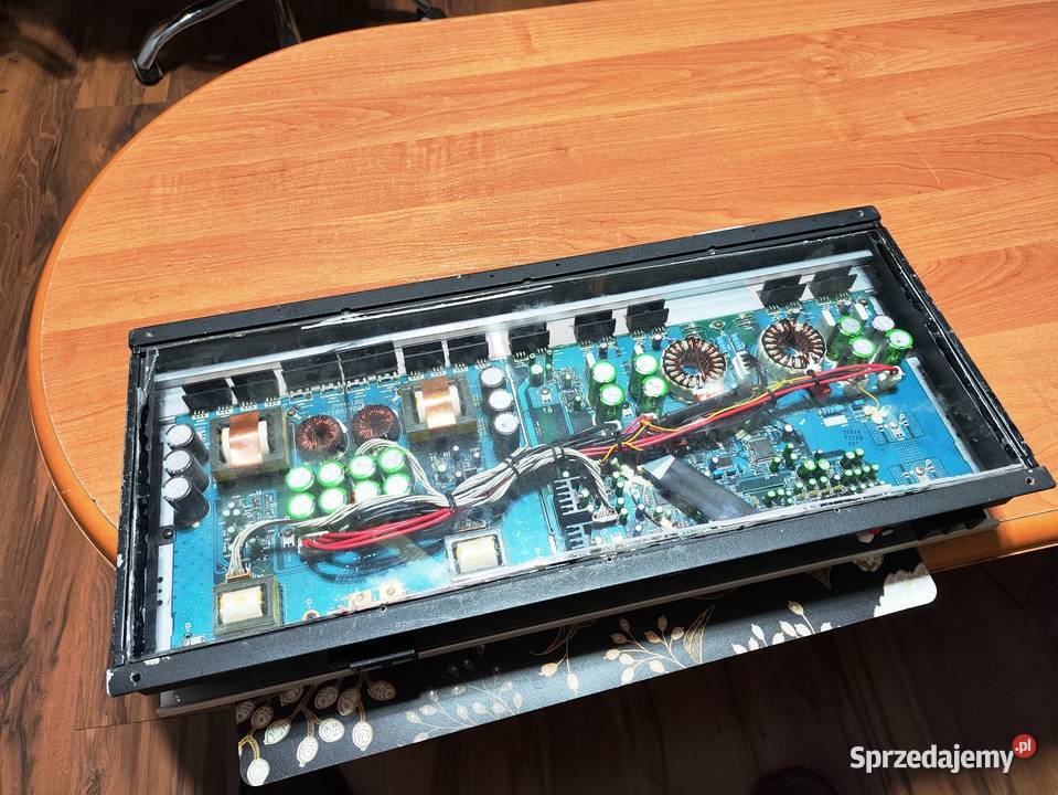 Wzmacniacz samochodowy 1 kanałowy monoblok Niegowonice