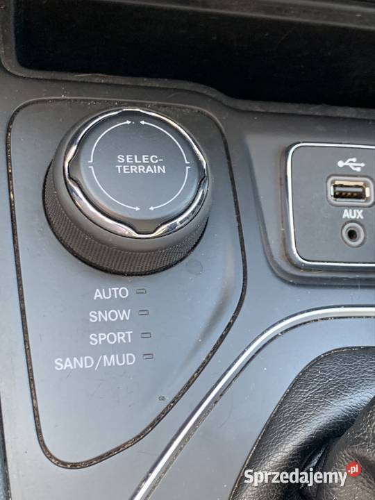 Sprzedam Jeep Cherokee 24 benzyna LPG Białystok