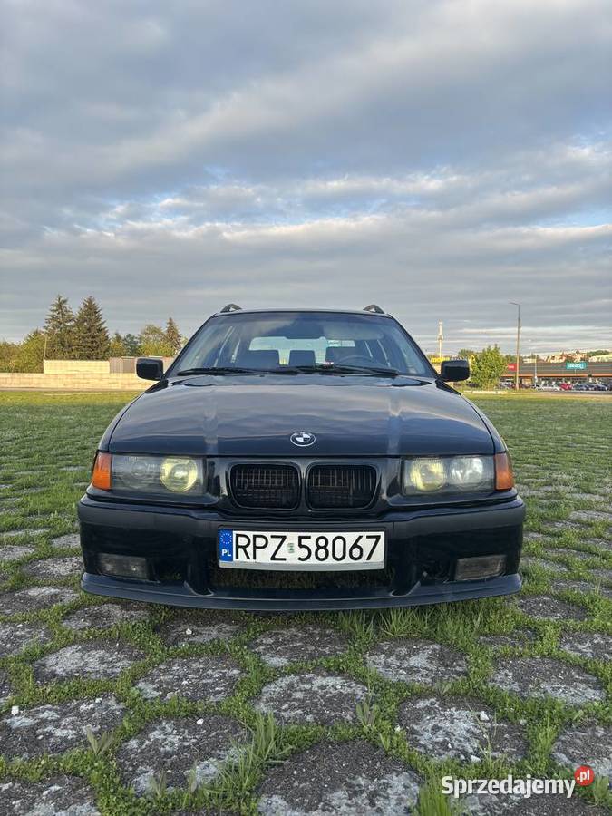 Bmw E36 LPG nieuszkodzony Seria 3 sprzedam