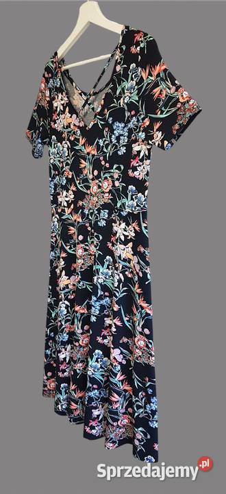 Damska sukienka czarna w kwiaty z krótkim małopolskie sprzedam