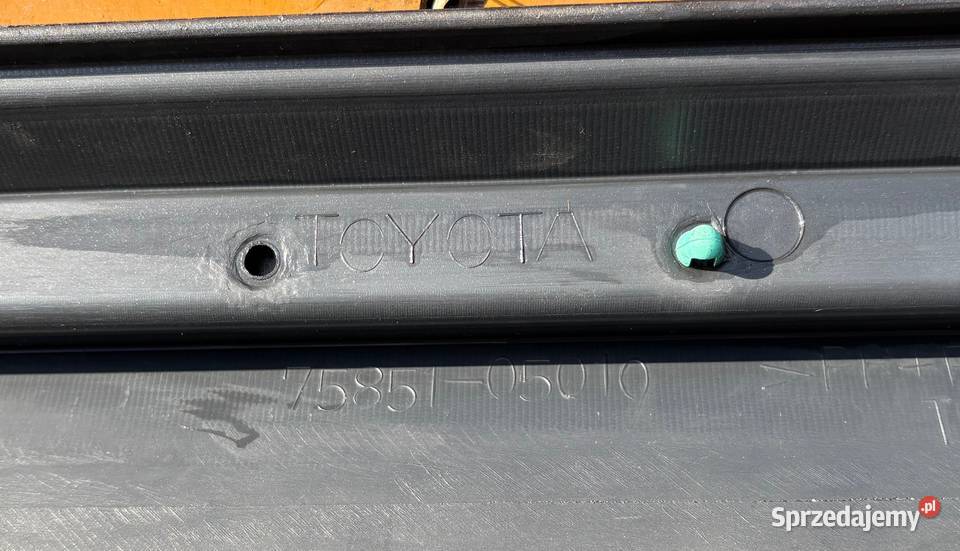 LISTWA PROGOWA PRAWA 7585105010 TOYOTA AVENSIS Radom