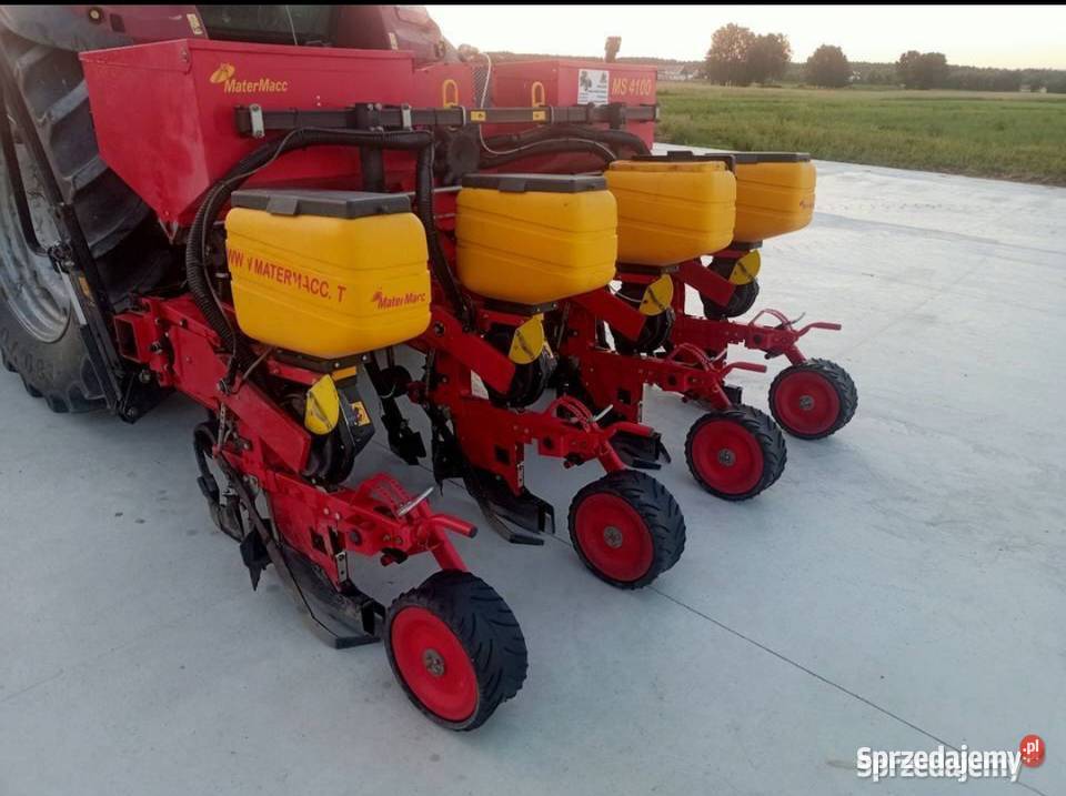 Siewnik do kukurydzy Siewniki mazowieckie Pilawa