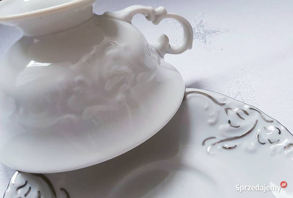 Filiżanki ze spodkiem podstawką PRL Wałbrzych śląskie