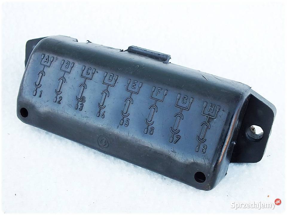 Skrzynka bezpieczników Fiat 126p na 8 Żary