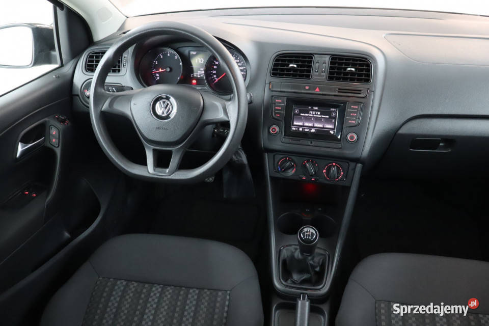 VW Polo 10