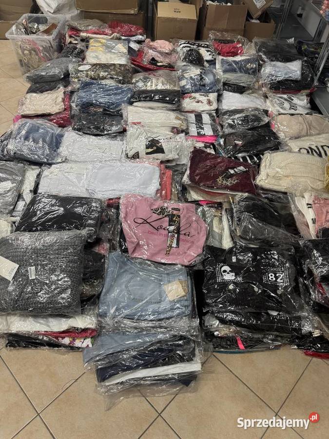Zestaw odzieży damskiej 1100 sztuk nowe z Bytom