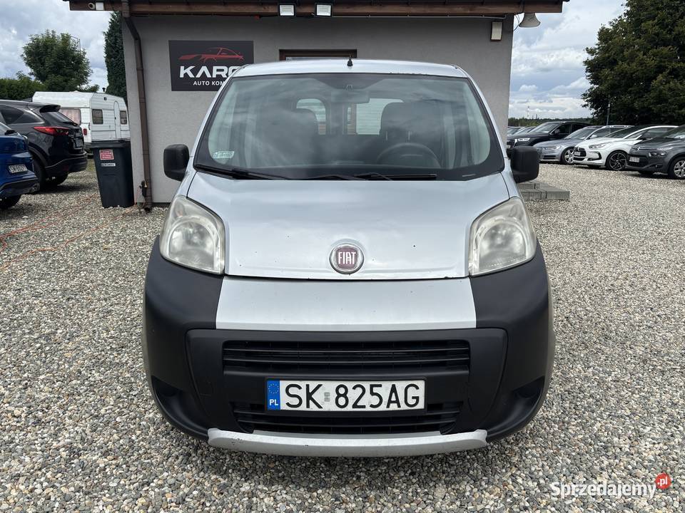 Fiat Fiorino srebrny Samochody osobowe Paniówki