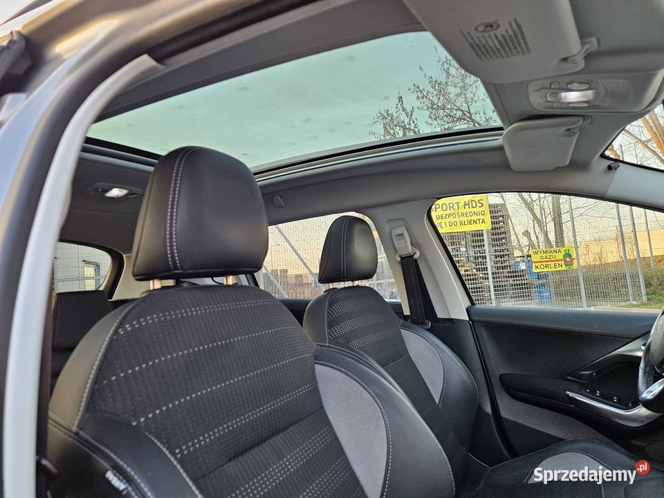 Peugeot 2008 Navi Panorama Klimatronic Komforty welurowa tapicerka Czarnków