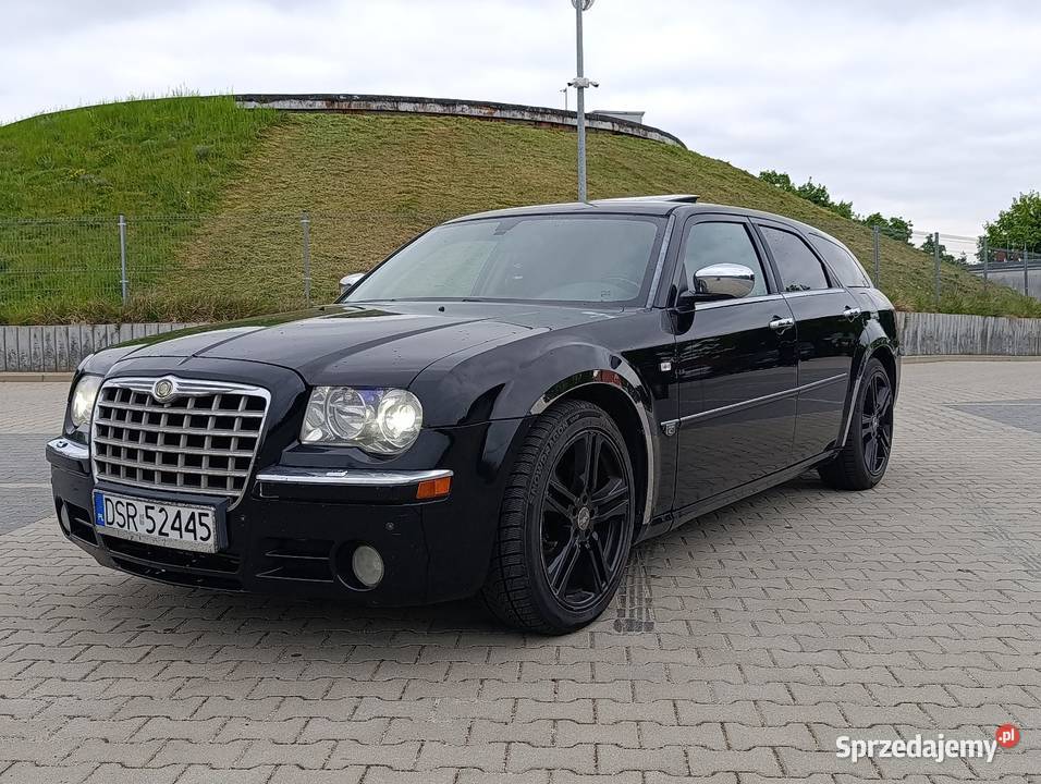 Black Chrysler 300C zamiana