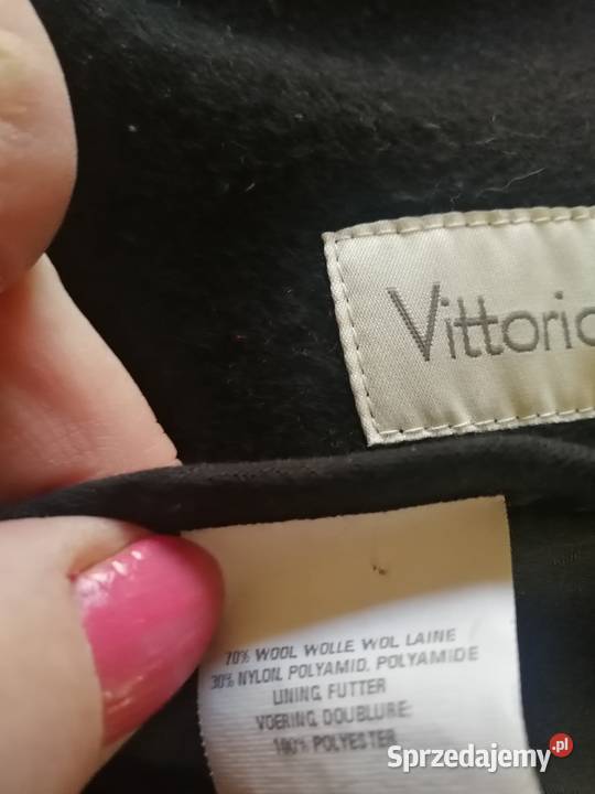 Wełniane czarne poncho Vittoria Verani plus size Kuźnia Raciborska