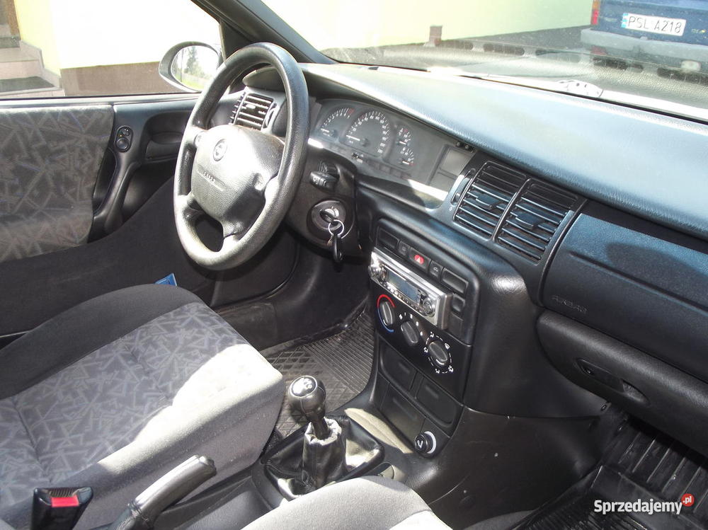 Opel Vectra B 16 8V GAZ LPG radio / CD Witkowo