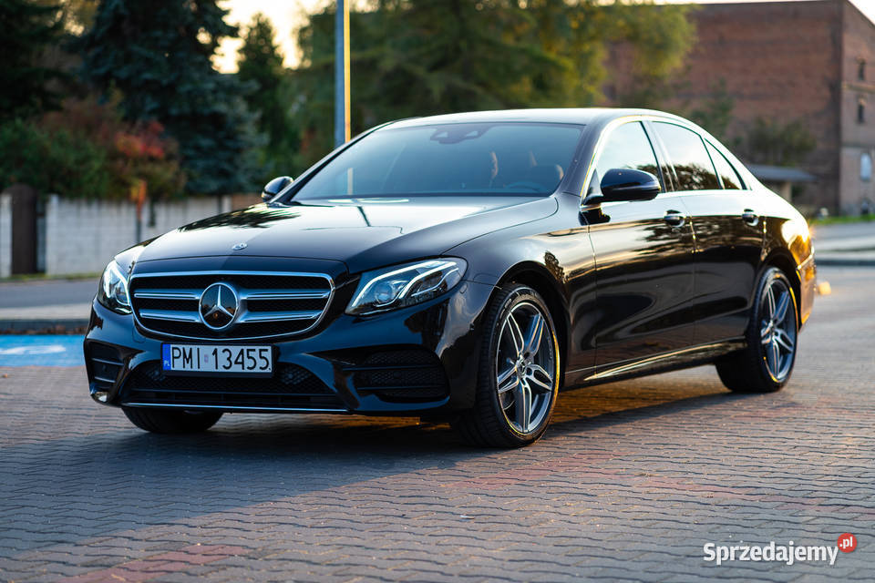 MercedesBenz Klasa E 220 d 9GTRONIC AMG Line wielofunkcyjna kierownica Międzychód