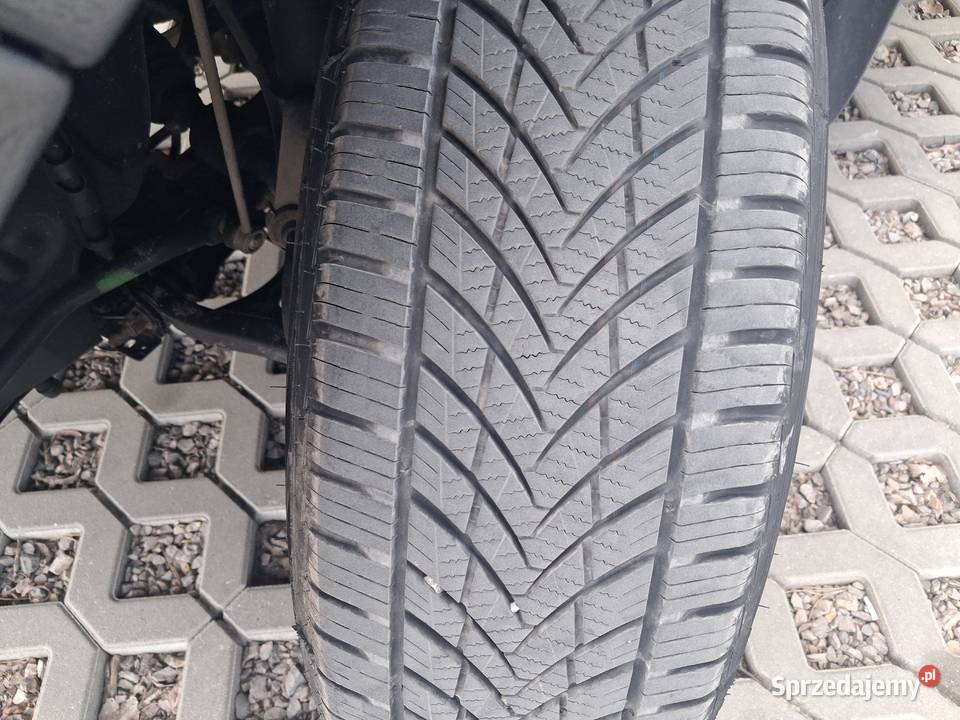 Dacia Duster 16 16V SUV Klimatyzacja 2017r poduszka powietrzna Duster Starachowice